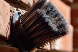 Tips on how to clean a chimney.